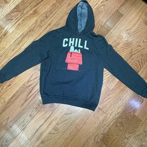 Peanuts Snoopy Size L Gray Hoodie Sweatshirt Snoopy on Doghouse Graphic Print